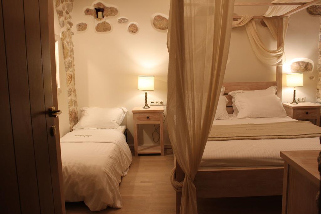 Vetilios Lithos Boutique Hotel Néon Oítilon Eksteriør bilde