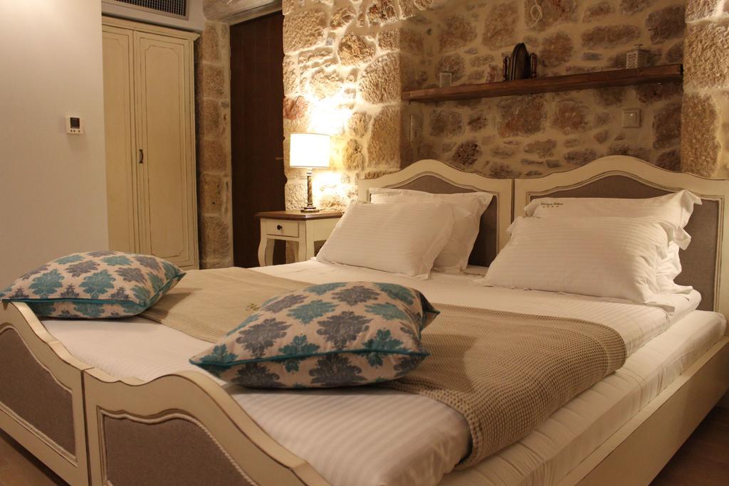 Vetilios Lithos Boutique Hotel Néon Oítilon Eksteriør bilde