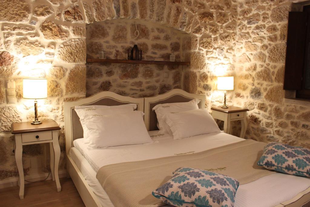 Vetilios Lithos Boutique Hotel Néon Oítilon Eksteriør bilde