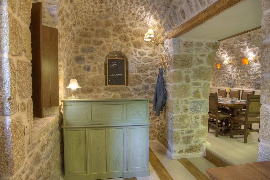Vetilios Lithos Boutique Hotel Néon Oítilon Eksteriør bilde